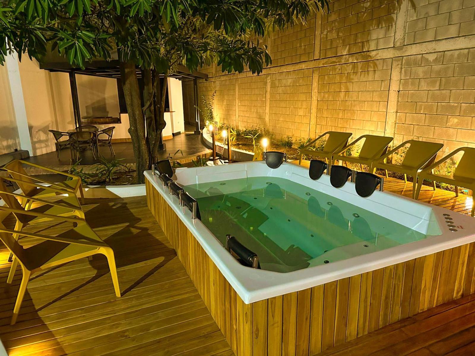 Pop Art Hotel Clc Mamonal Cartagena Bagian luar foto